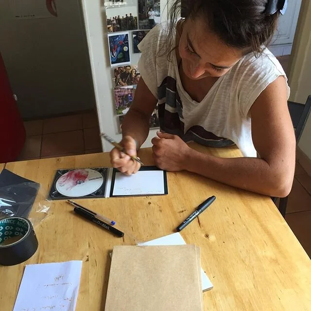 Order the Duo Impressionniste Album here ! We will sign it for you. Contact us : sevapore@gmail.com #harp #harpe #basse #guitarbass #impressionniste #jazz #composer #dedicace #compagniesevapore #album #vinyl #vinyle #chamberjazz #musiquedechambre #co