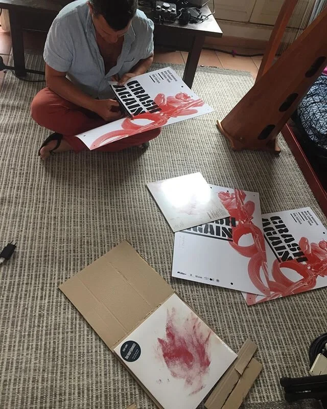 L&rsquo;album est vente par correspondance - CD &amp; Vinyls - Faites vos commandes &agrave; sevapore@gmail.com ! #duoimpressionniste #vinyle #vinyl #cd #firstalbum #jazz #chamberjazz #jazzdechambre #acoustique #harp #bass #harpe #basse #harpist #bas