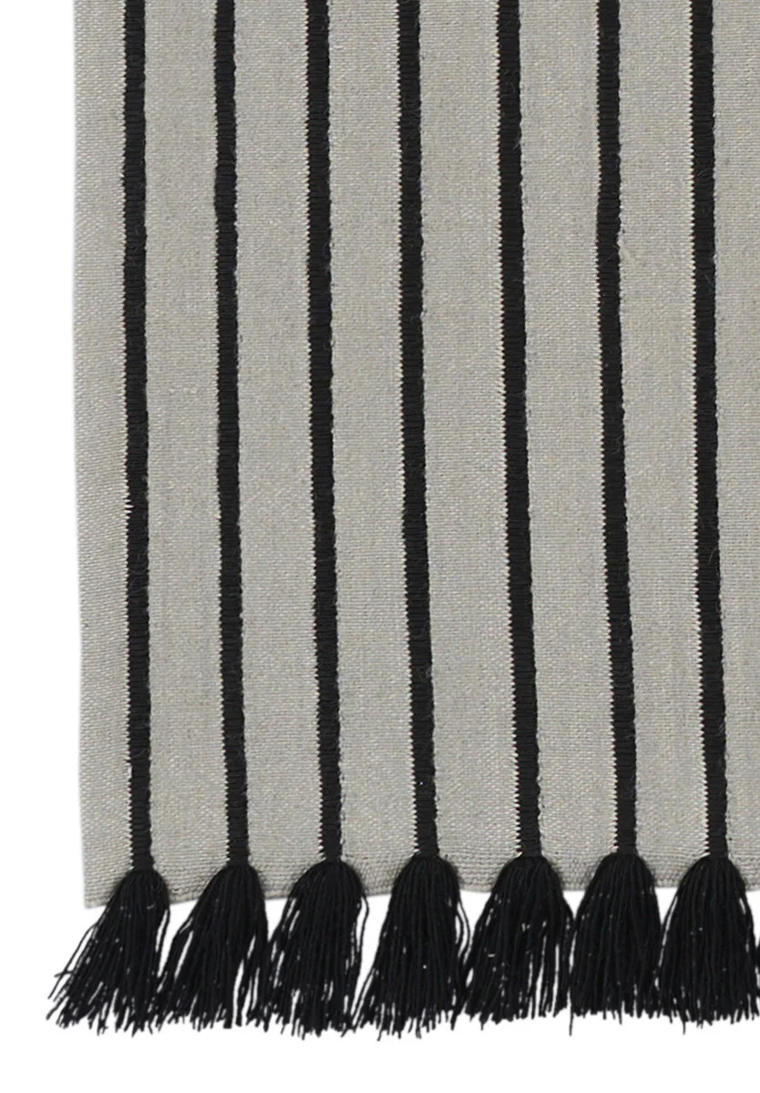 RIB-detail-fine-grey-black.jpg