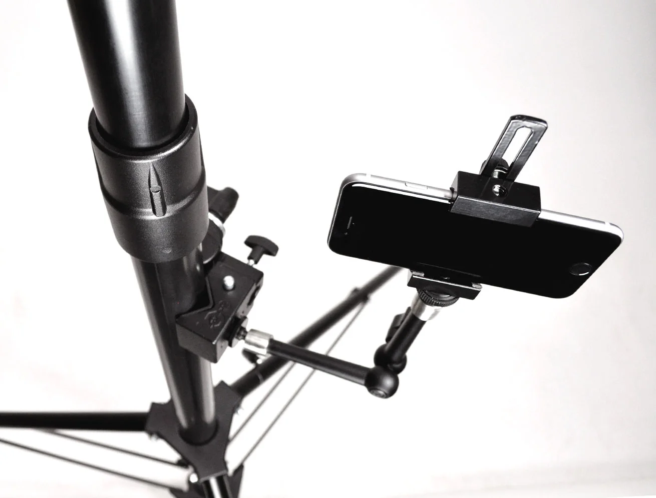 Articulating-Arm-Mount-with-Clamp-6.jpg