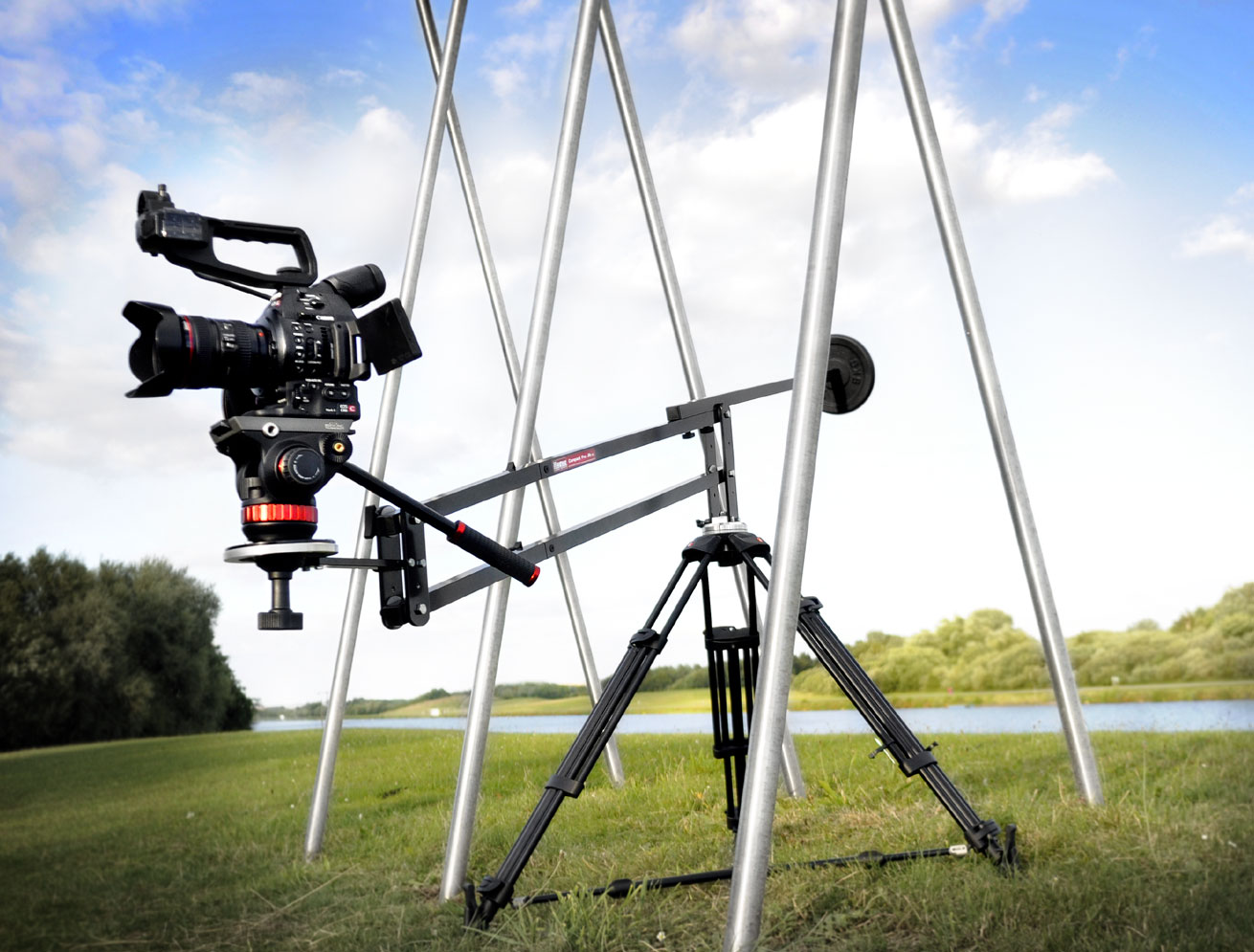 Hague-Pro-75mm-Compact-Video-Camera-Crane-for-Filmmakers-DSLR-Film-Cinema-Jib-Boom-1.jpg