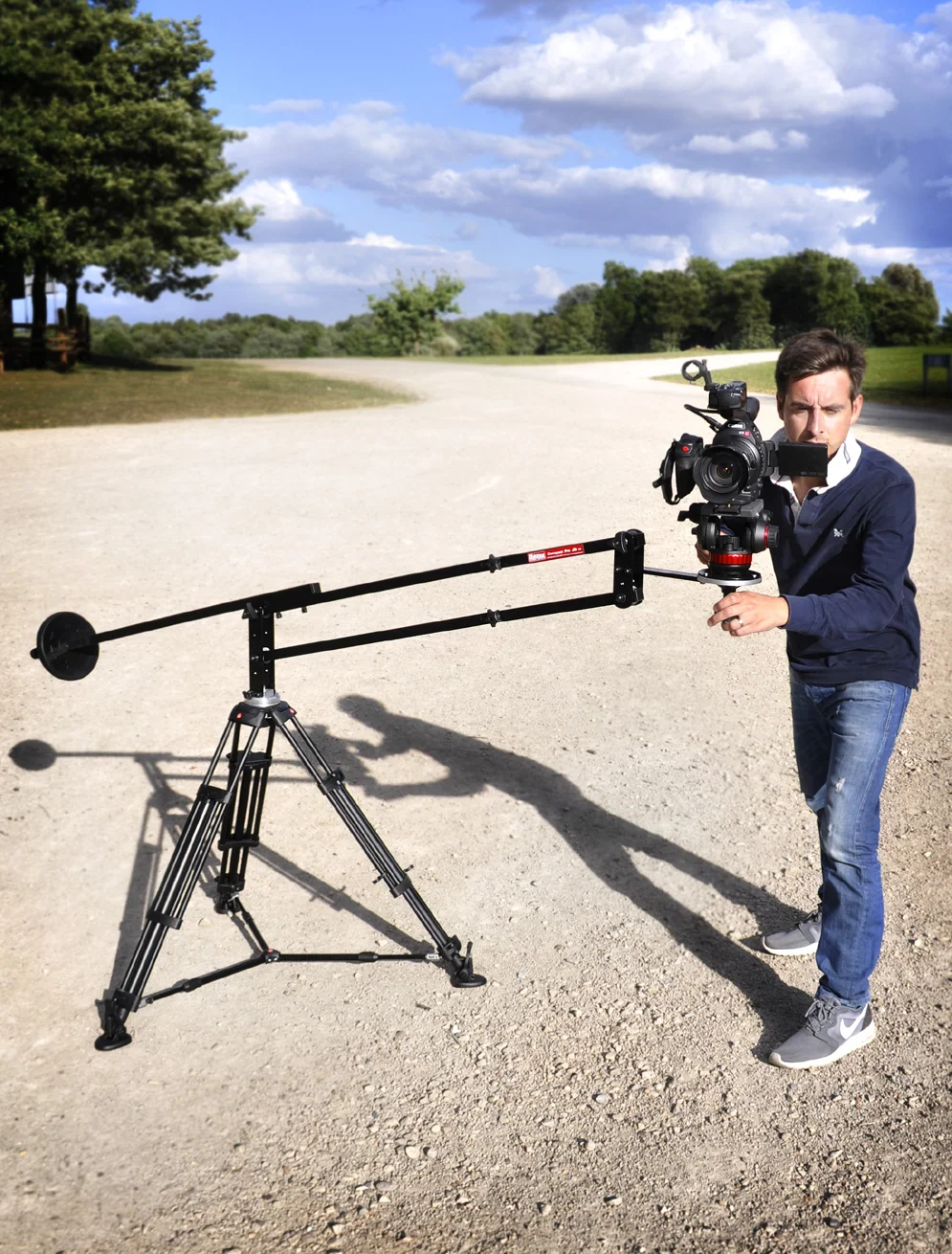 Hague-Pro-75mm-Compact-Video-Camera-Crane-for-Filmmakers-DSLR-Film-Cinema-Jib-Boom-8.jpg