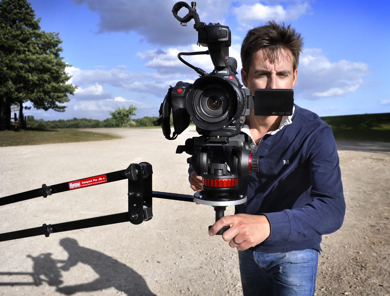 Hague-Pro-75mm-Compact-Video-Camera-Crane-for-Filmmakers-DSLR-Film-Cinema-Jib-Boom-9.jpg