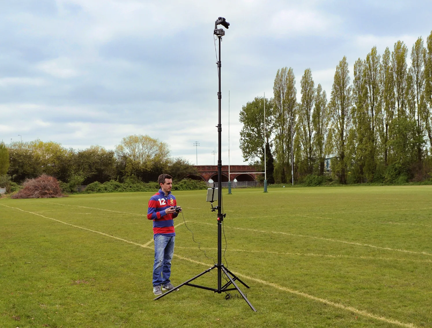 Hague-AMP-Aerial-Camera-Mast-Sports-Performance-Analysis-Stand-with-PH100-Remote-Control-Pan-Head-5.jpg