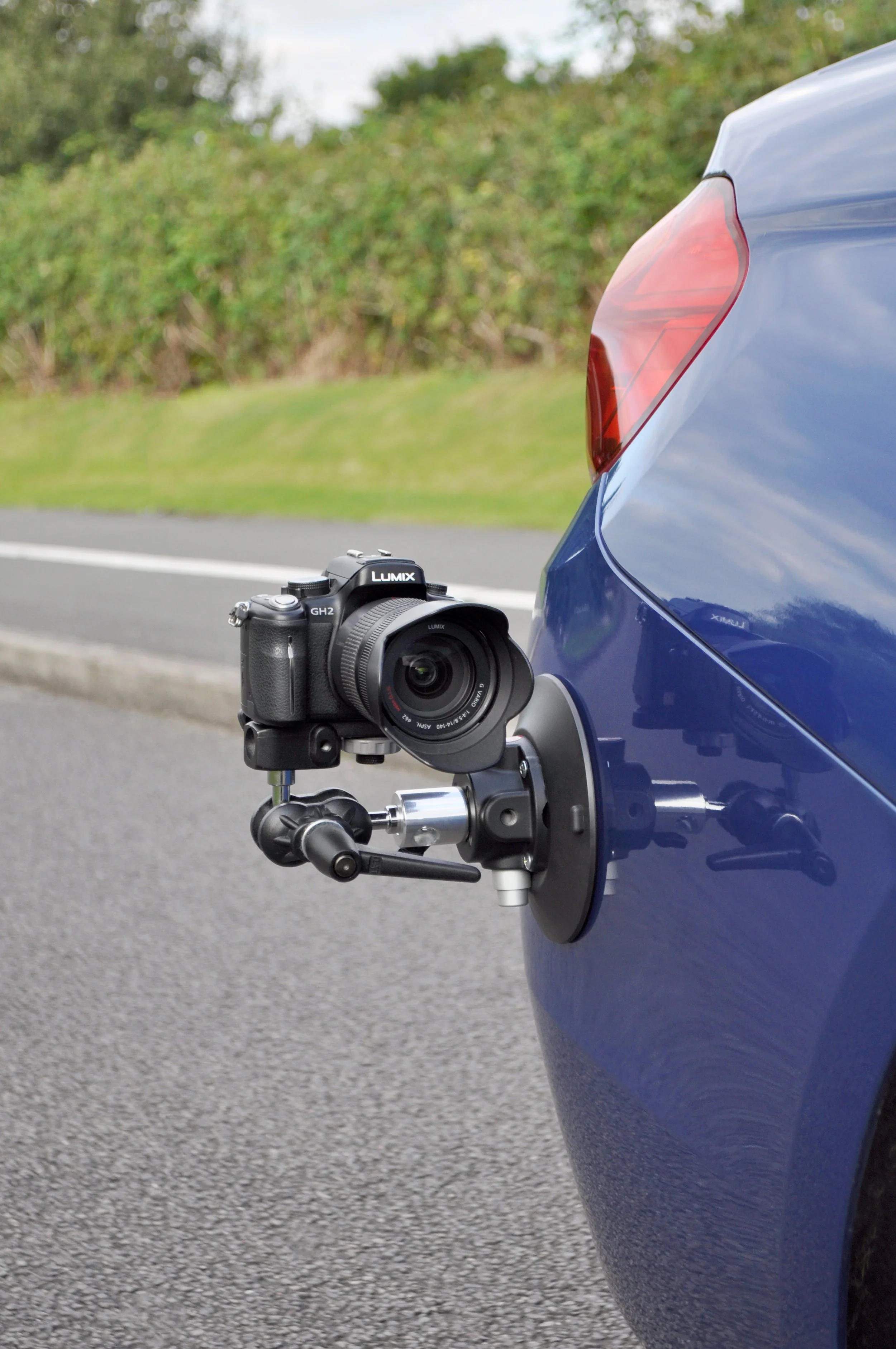 Hague-SM1-Car-Suction-Mount-37.jpg