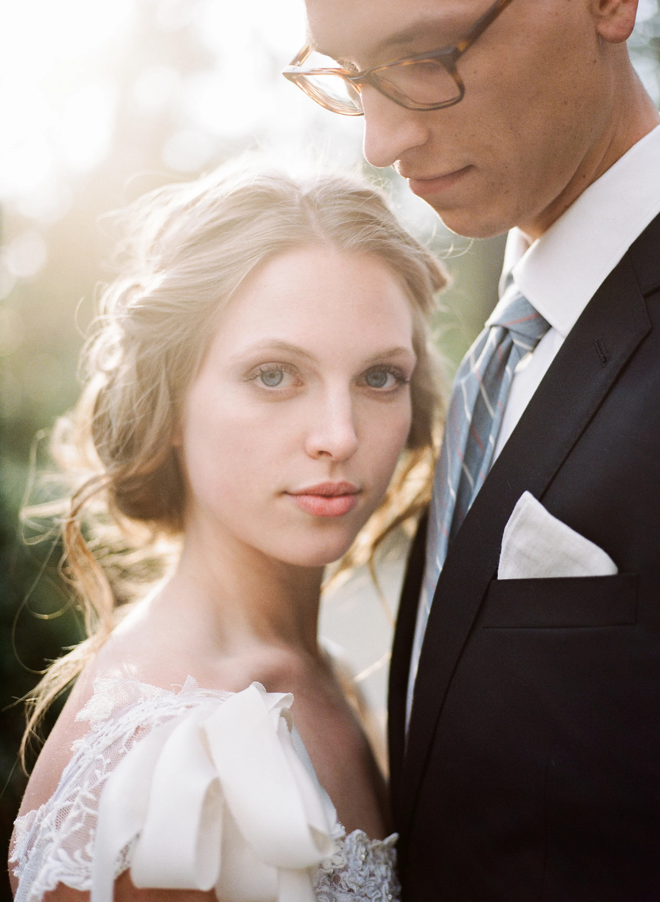 Glamour and Grace: Swan House Vintage Wedding Inspiration