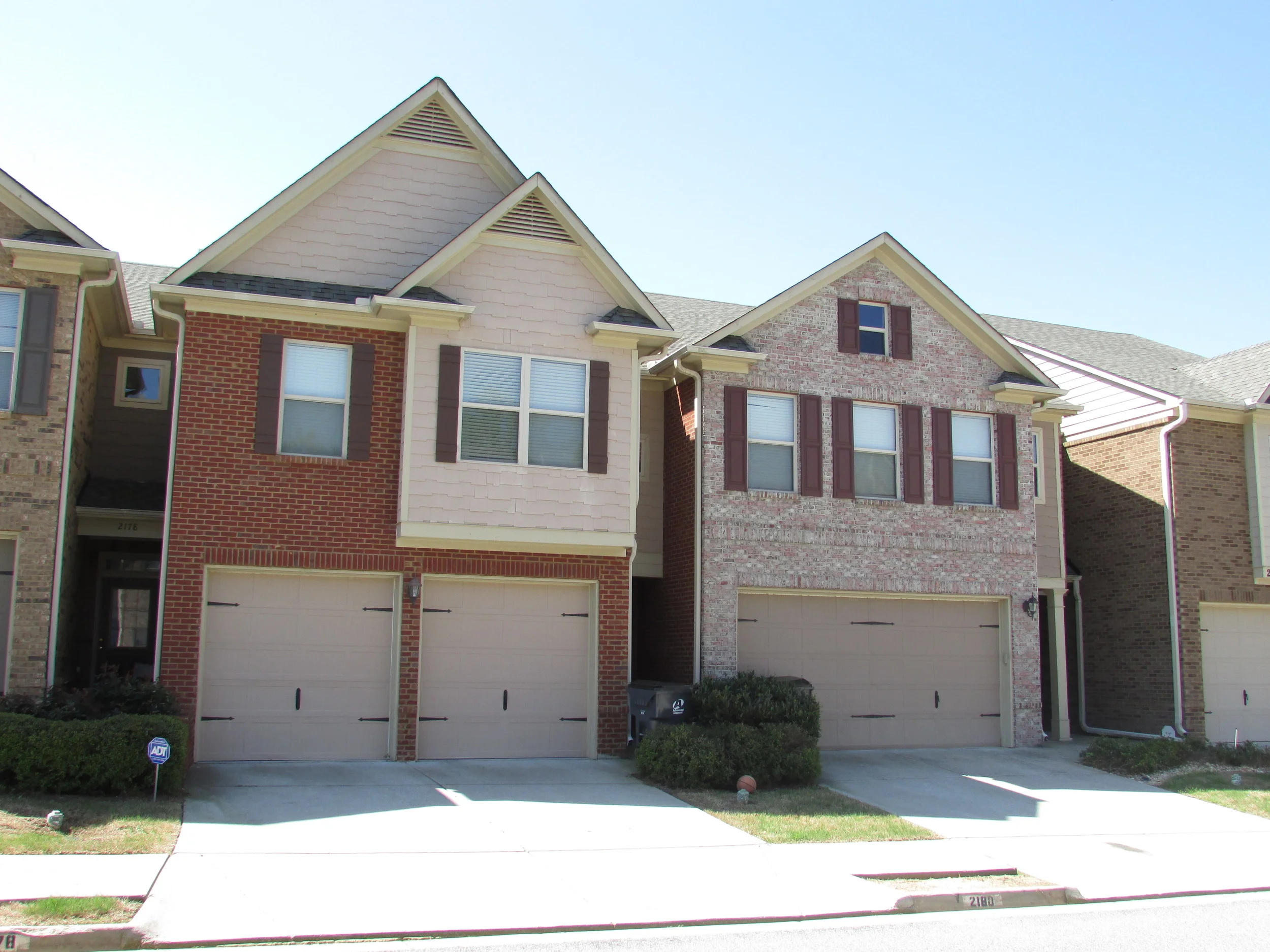 2180 Oakland Grove Place