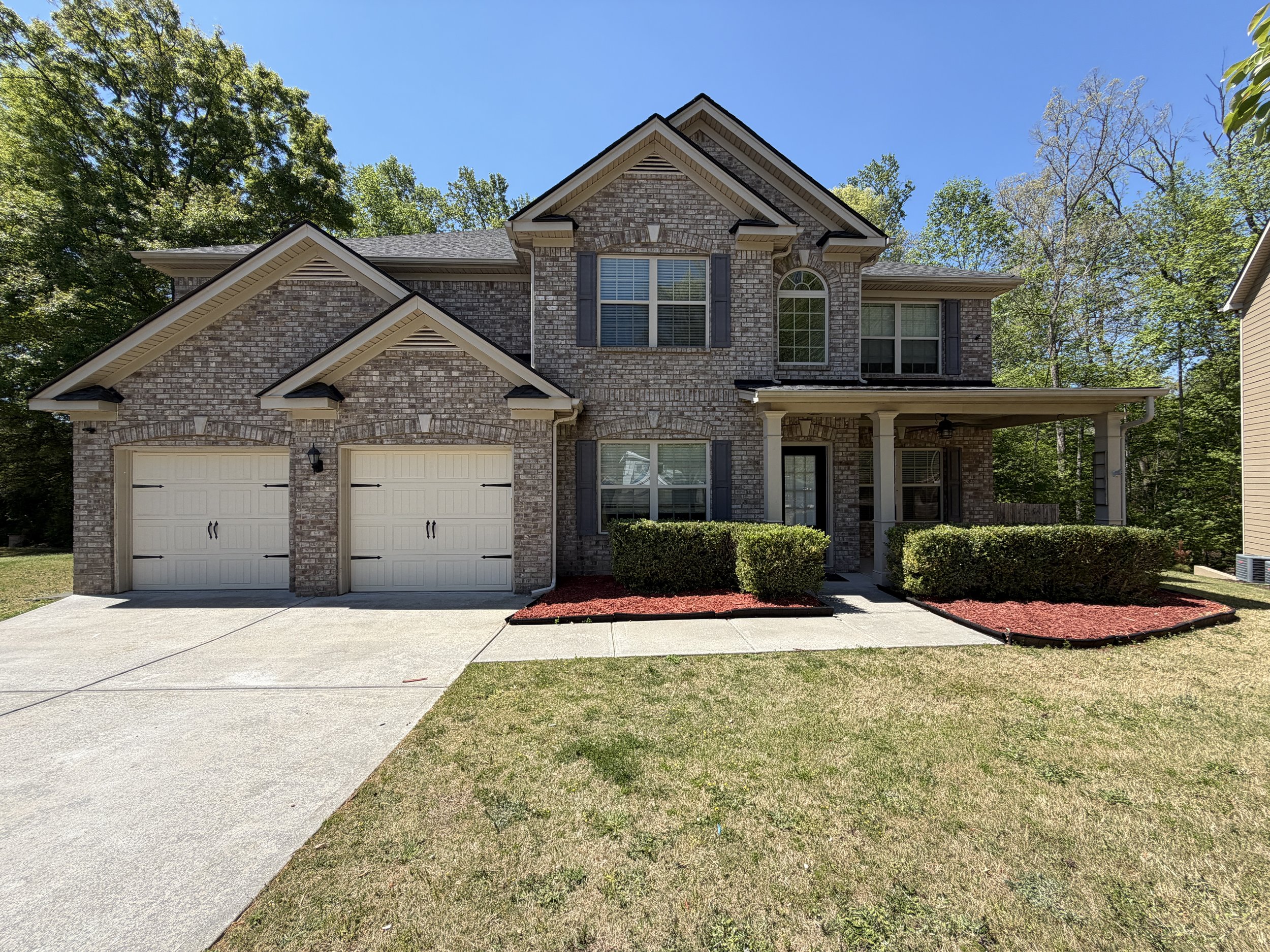 **NEW LISTING** 4805 Carriage Bridge Lane