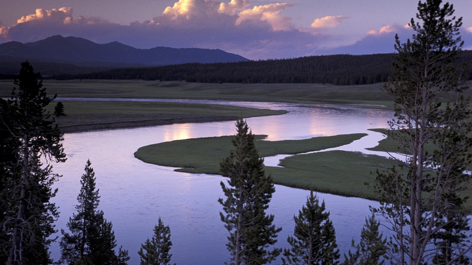 yellowstone-river2.jpg