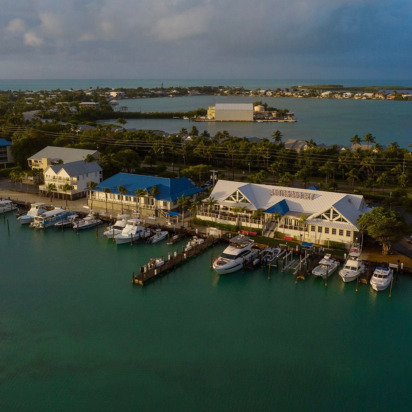 @hawkscayresort in the Keys is THE place for the whole family to enjoy☀️ 

Enjoy up to 20% off your stay plus a $150 nightly resort credit to spend on dining, treats, and summer adventures.

Tap the link in their bio to explore our Summer Splash offe