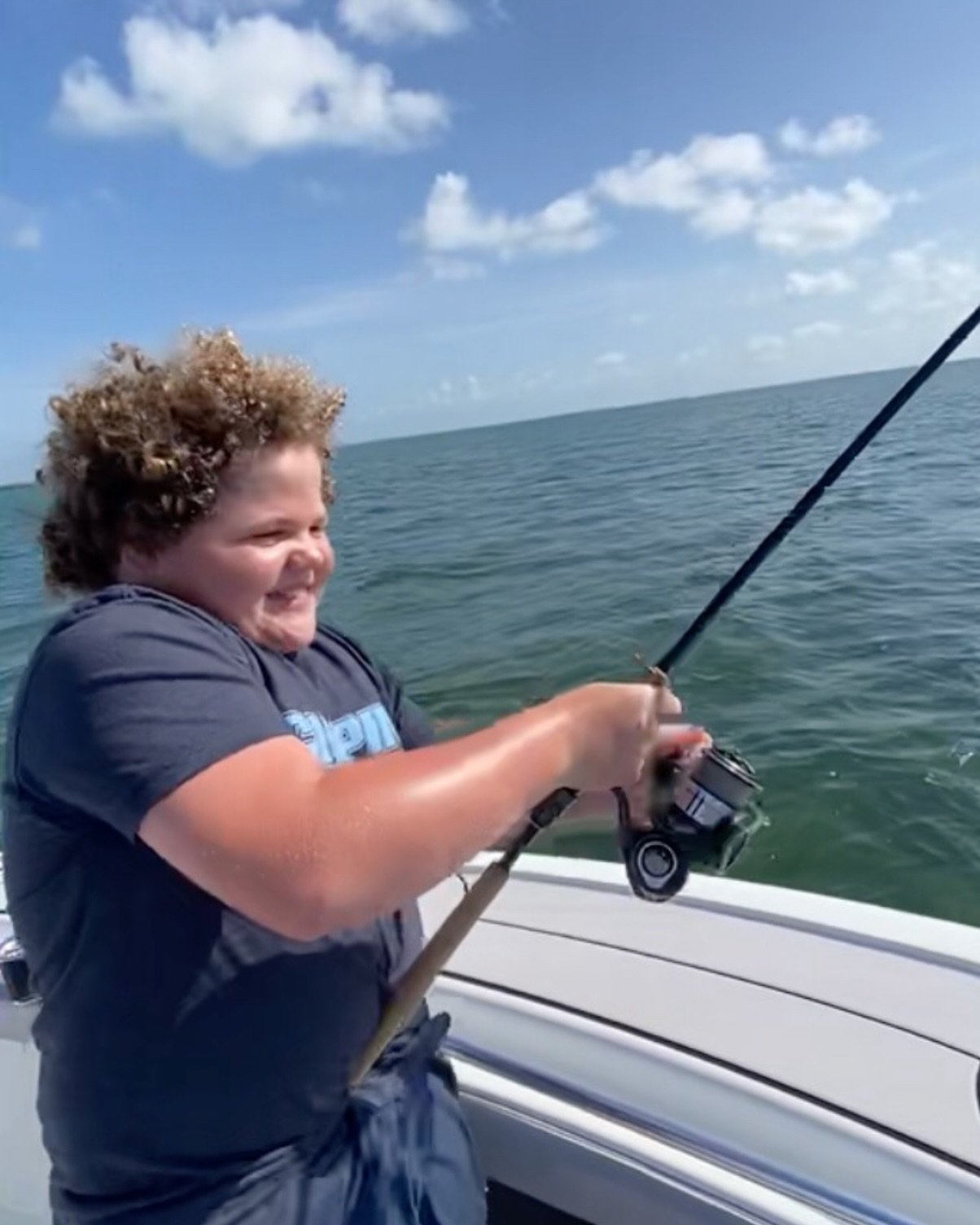 THAT SMILE! 😎🎣🙌 We&rsquo;re so fortunate to have a show with a 20 year run, and it&rsquo;s experiences like this with @fishingwithdaboys84 that keep us coming back for more! 

Keep dreaming big buddy, and our sport is in good hands with the next g