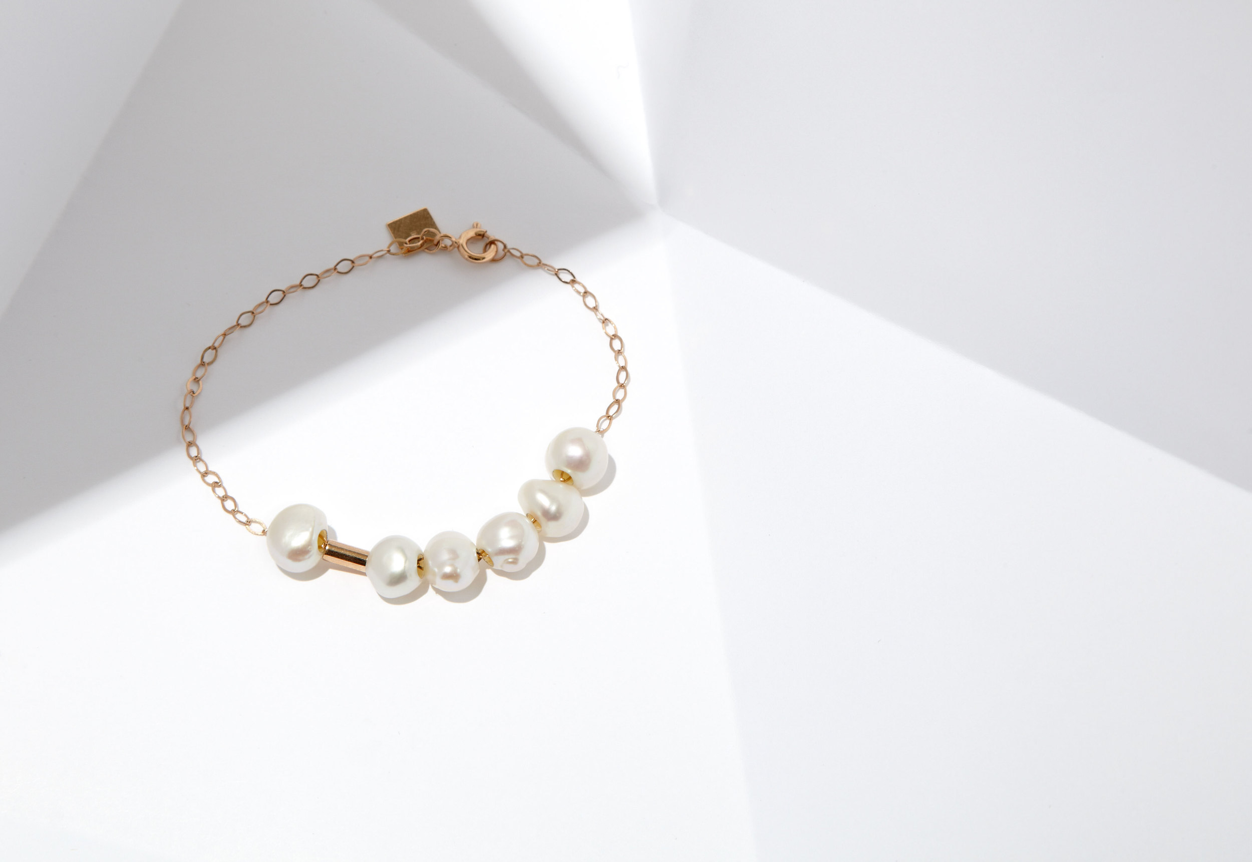Pearl-bracelet.jpg