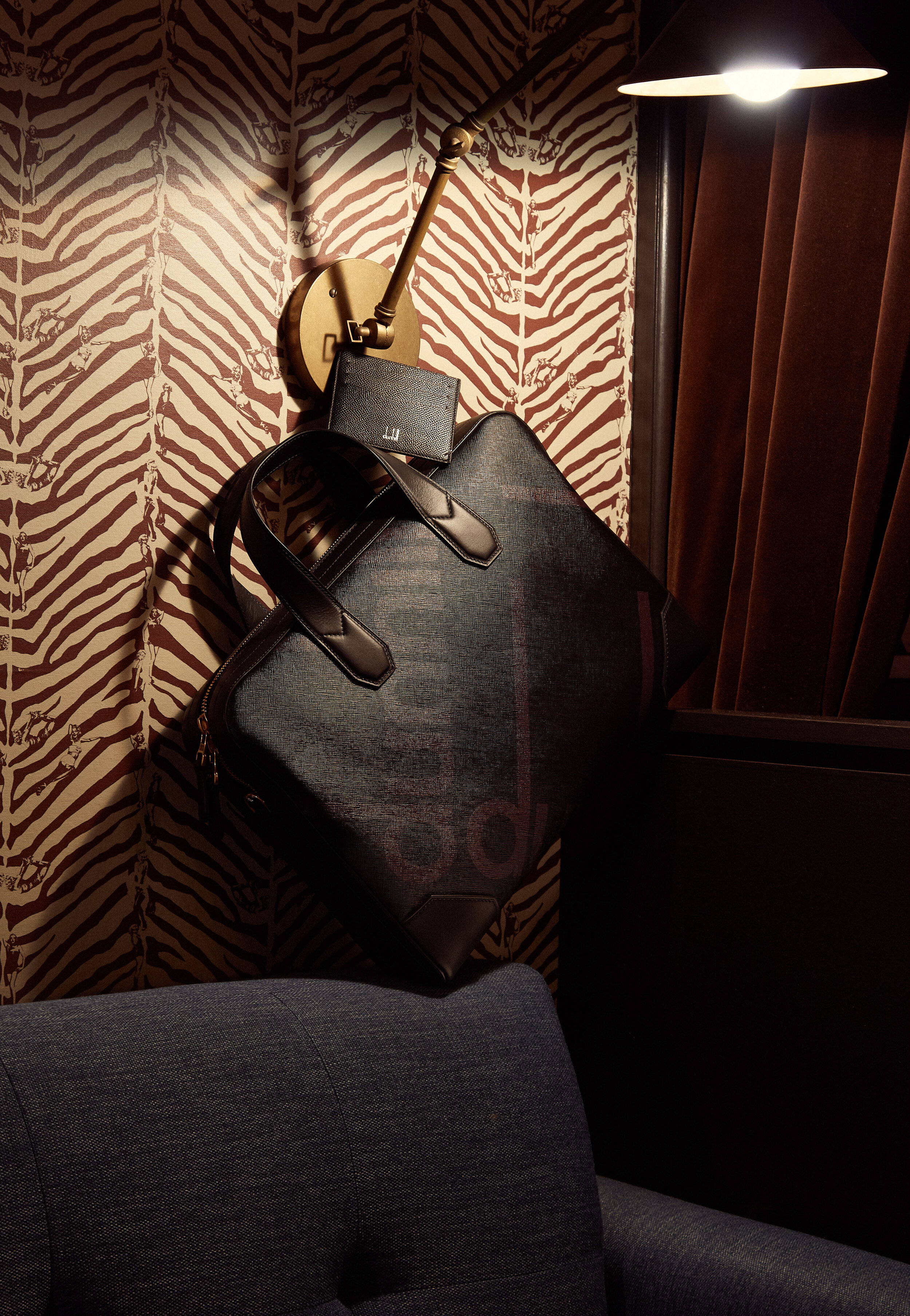 090919_192-106_MS_DUNHILL_BAG_SL_DIGITAL.jpg