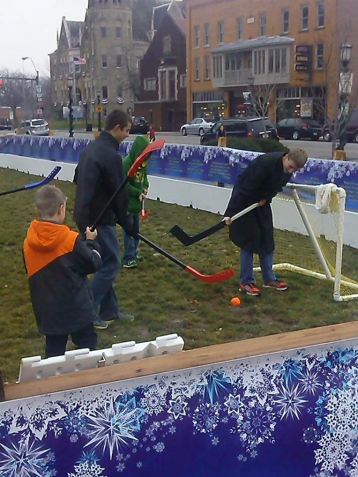 hocky in icerink.jpg