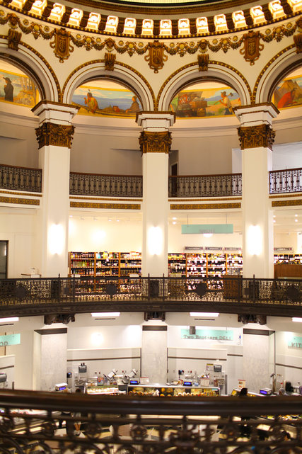 The rotunda that is part of the interior of Heinen’s Fine Foods’ 33,000-square-foot grocery store, which opened last year in downtown Cleveland. Credit Michael F. McElroy for The New York Times