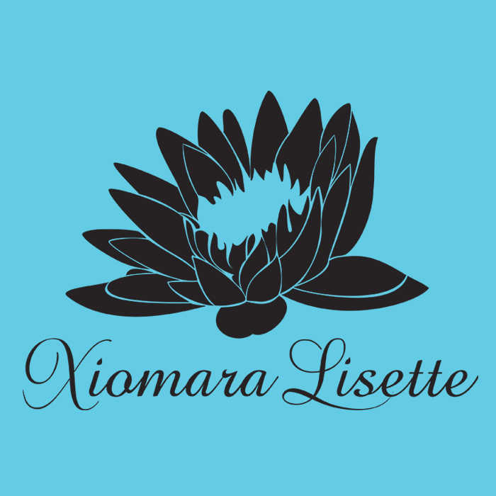 XiomaraLisette Logo BL.png