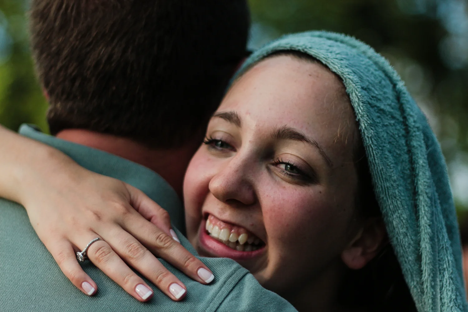 Kathleen hugging Tom after bapt.jpg
