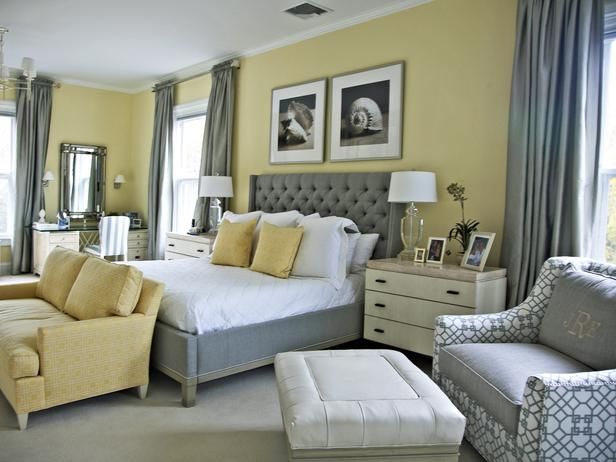 Sunny walls in Venetian plaster. Great mix with grays and heathers.