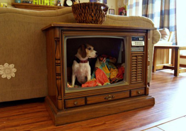 Look what you can do with all those 1970's TV sets!!