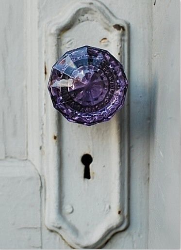 This crystal door knob makes a beautiful decorative statement. Imagine this striking knob not just on a door, but a nightstand or closet door!