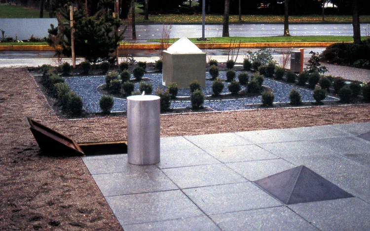 Millennium Plaza_02.jpg