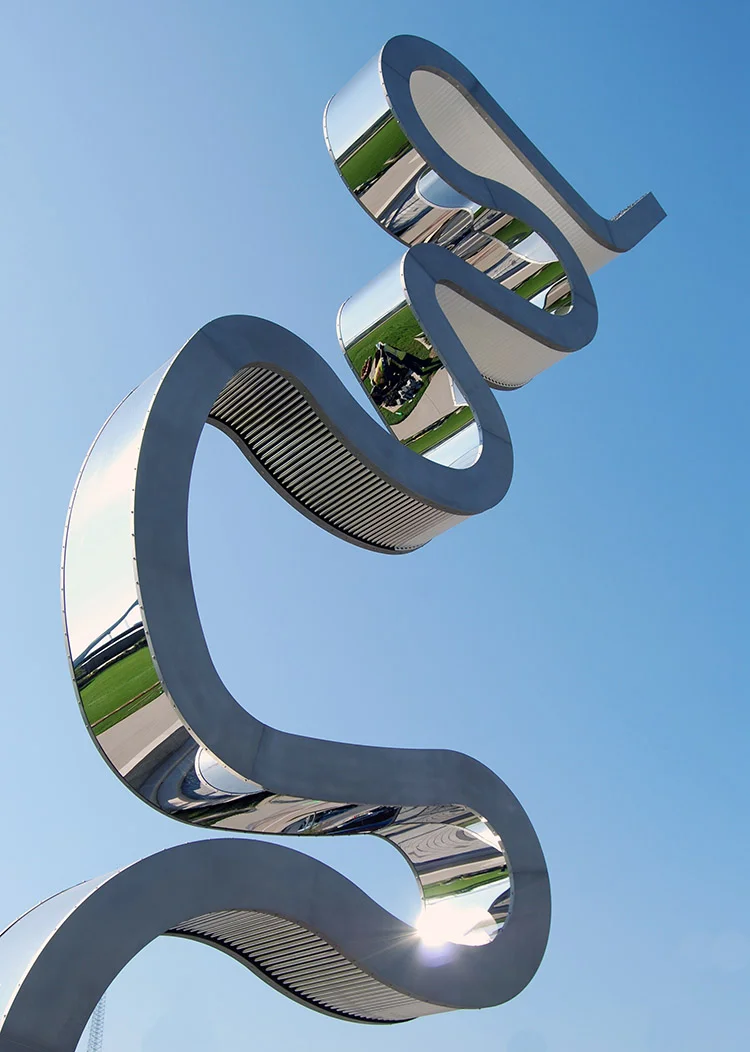 Light Meander_01.jpg