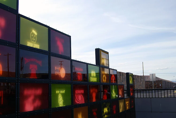 Bins-of-Light_04.jpg