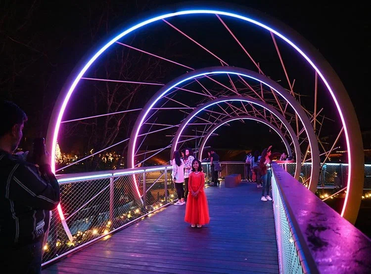 Light-Passage-photo-op.jpg