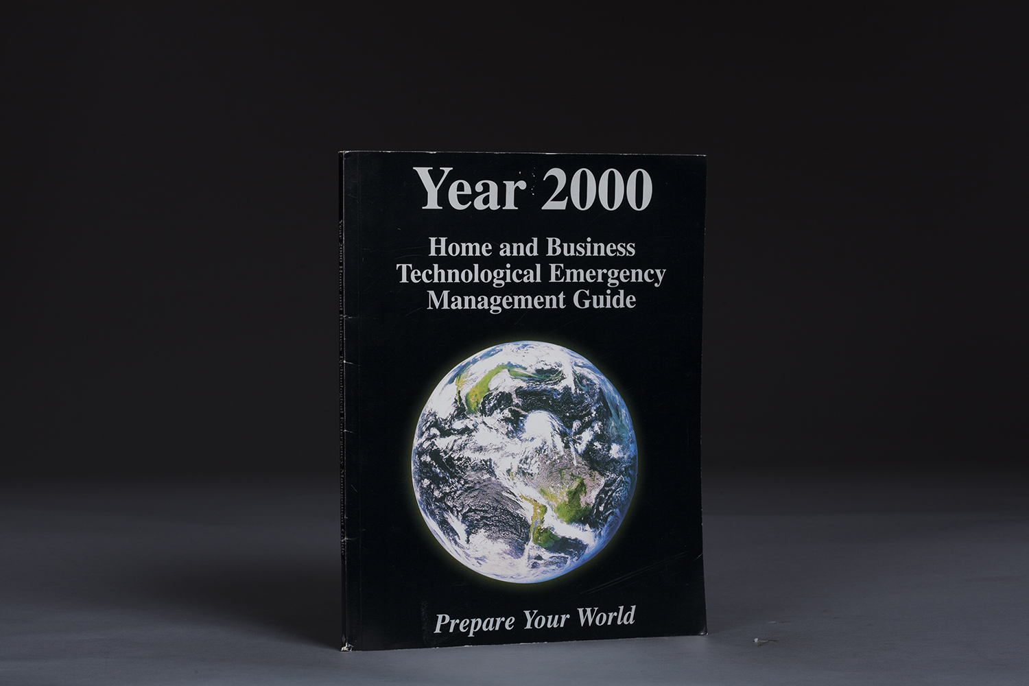 Year 2000 Home and Business Tech Emergency Management Guide - 0985 Cover.jpg