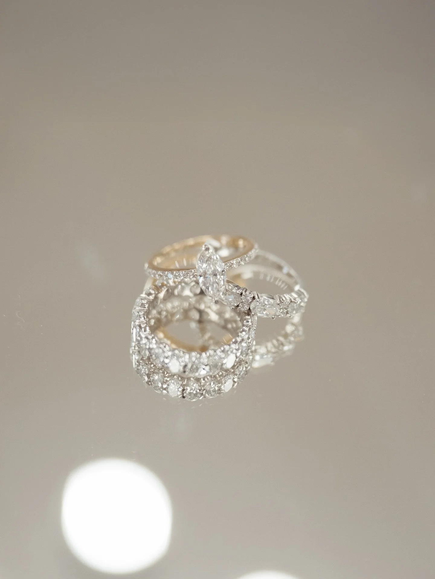 Trying to figure out your style? Check out my quiz 😁
Linked in my bio or when you open Honeydesignsjewelry.com 👌
.
.
.
.
Cover 📸: @kindredlightstudios 

Comment with your style ✨