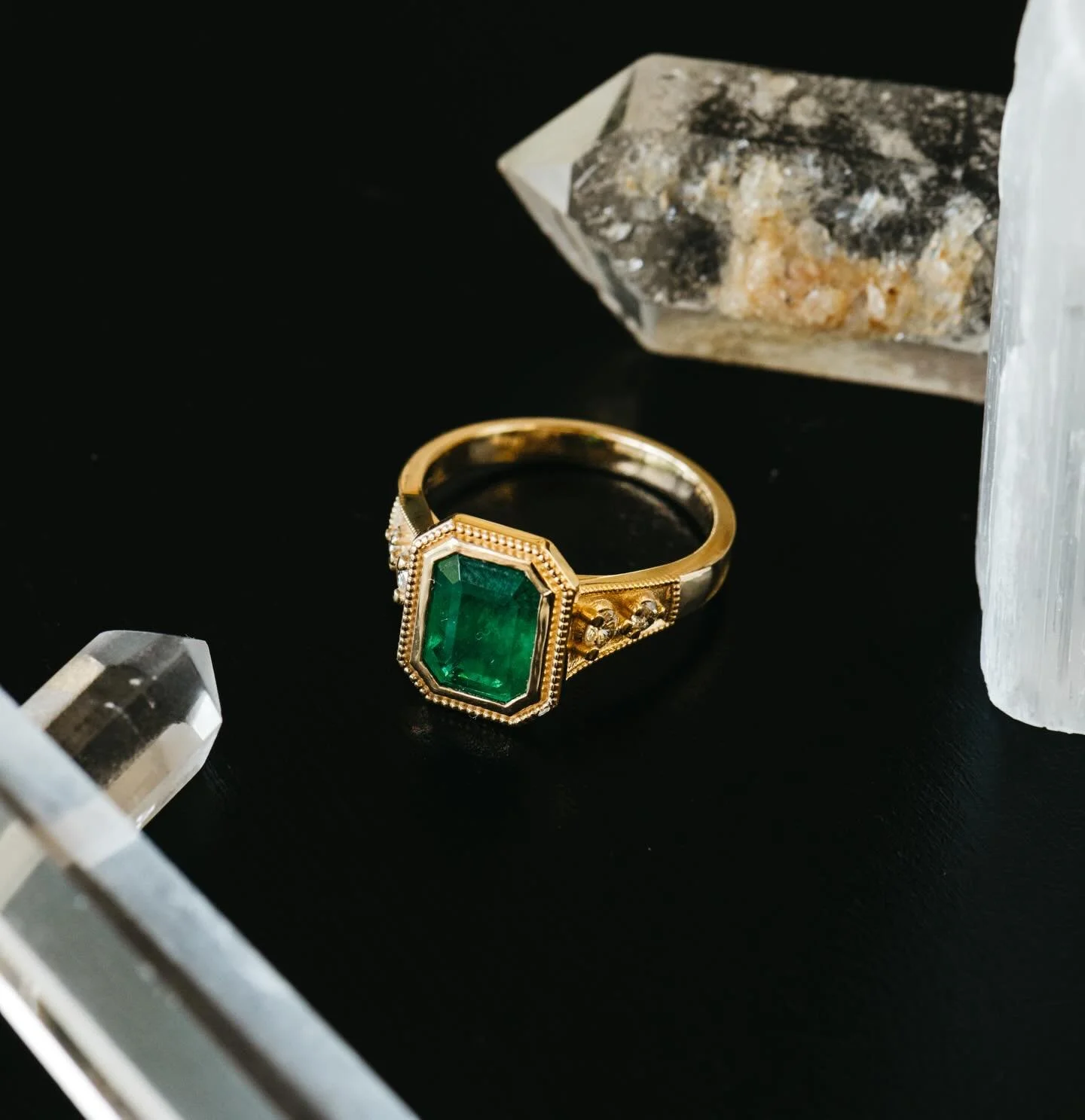 Congrats Madi and Daniel 🥂🍾💍!!!
.
.
.
Picking out the perfect emerald with you guys and creating this ring was so much fun. So special to work with you both.
.
.
.
📸: @odessajamesphoto 
#customengagementring #jewelrybusiness #womanowned #emerald 