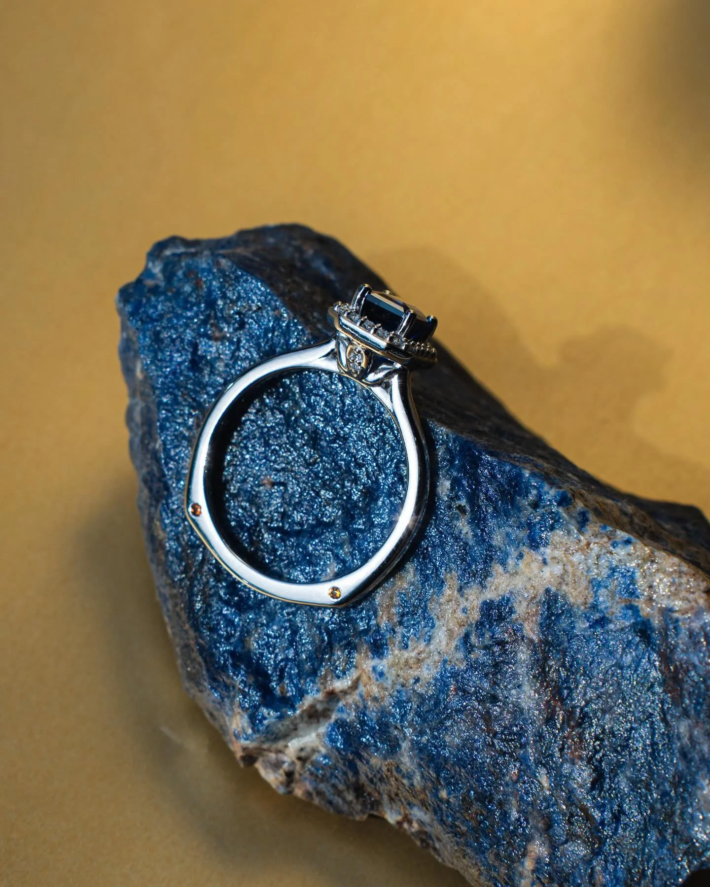 If you&rsquo;re in the industry, you&rsquo;ll know that this sapphire is that perfect true blue hue for a sapphire💙
Loved making this for friends who I&rsquo;ve been lucky enough to create multiple pieces for over the years and this goes so well wit