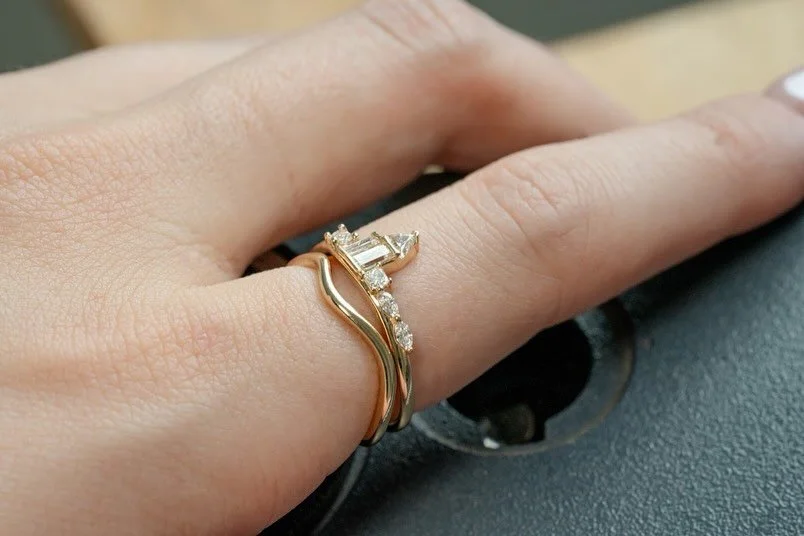 🏙️For the city babe who wears their heart, and their hometown, on their hand.

Dreamed up and handcrafted right here in Cincinnati, this one-of-a-kind set is a love letter to the city we call home. The Queen City ring features a stunning architectur