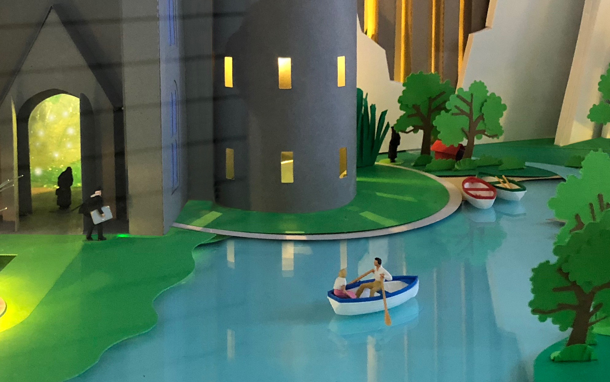 18 Boat in Lake.jpg