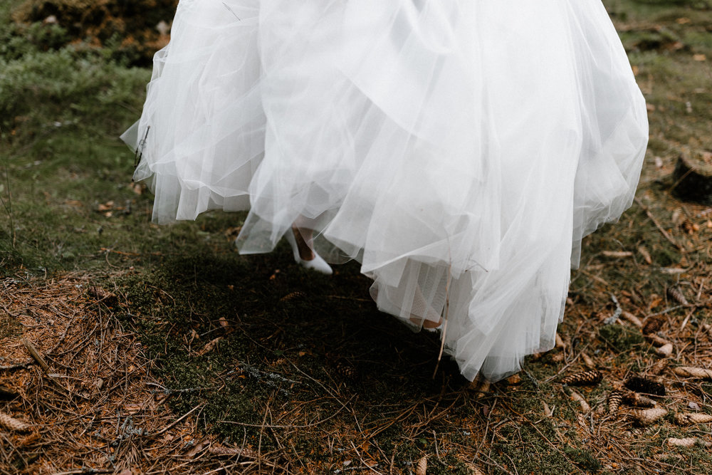 Essi + Ville | Oitbacka Gården | by Patrick Karkkolainen Wedding Photography-100.jpg