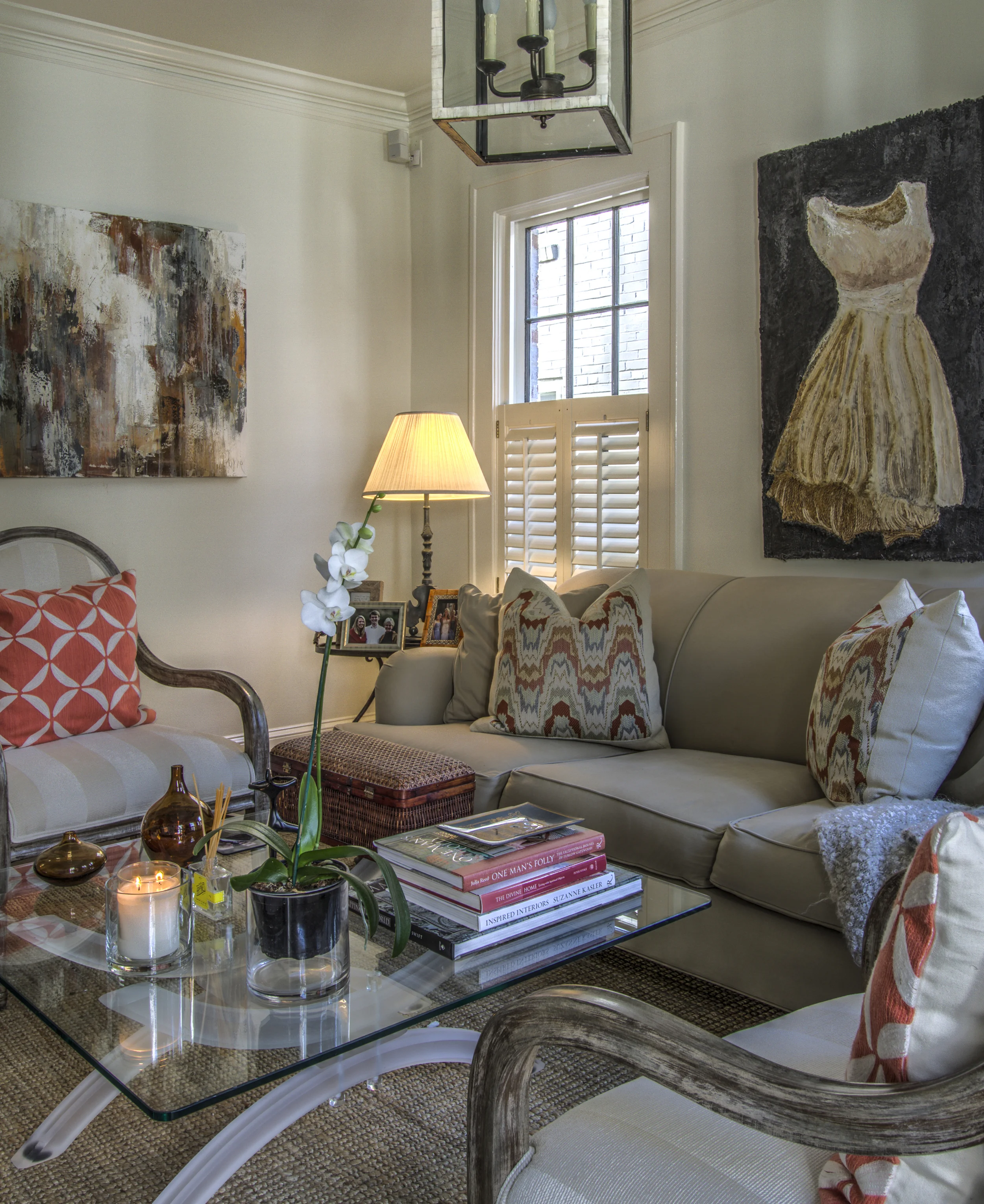 Living Room003.JPG