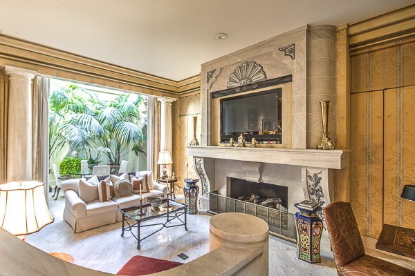 Master sitting area with private garden room