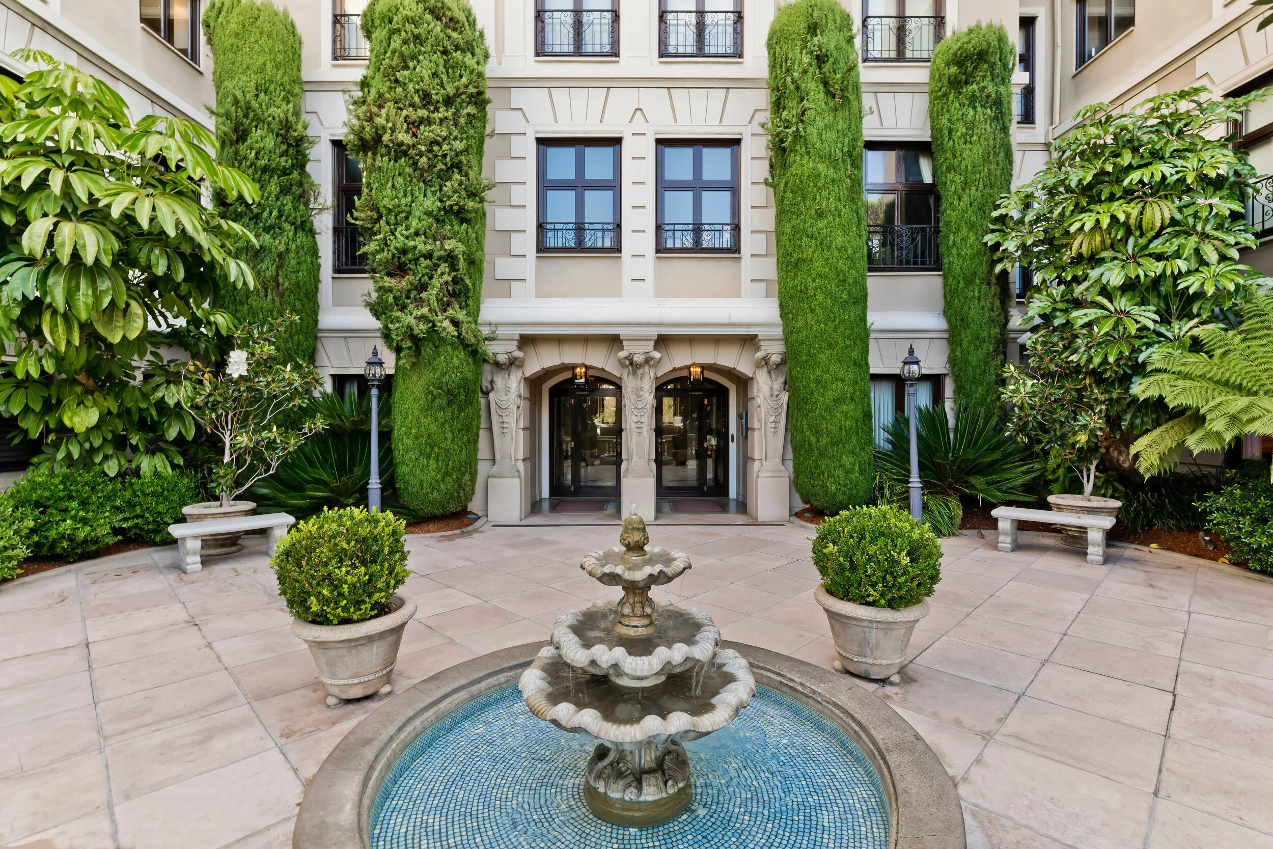 316 N. Rossmore 100 — Jenna Cooper LA