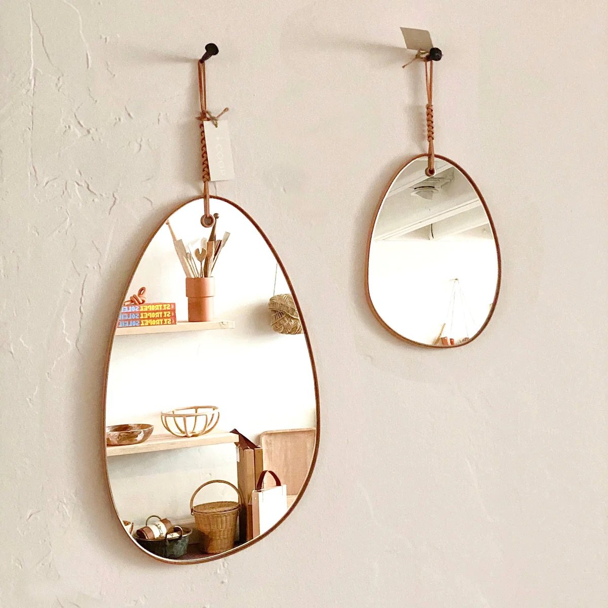 kamaroan-decor-woven-leather-mirror-40562433720575.jpeg