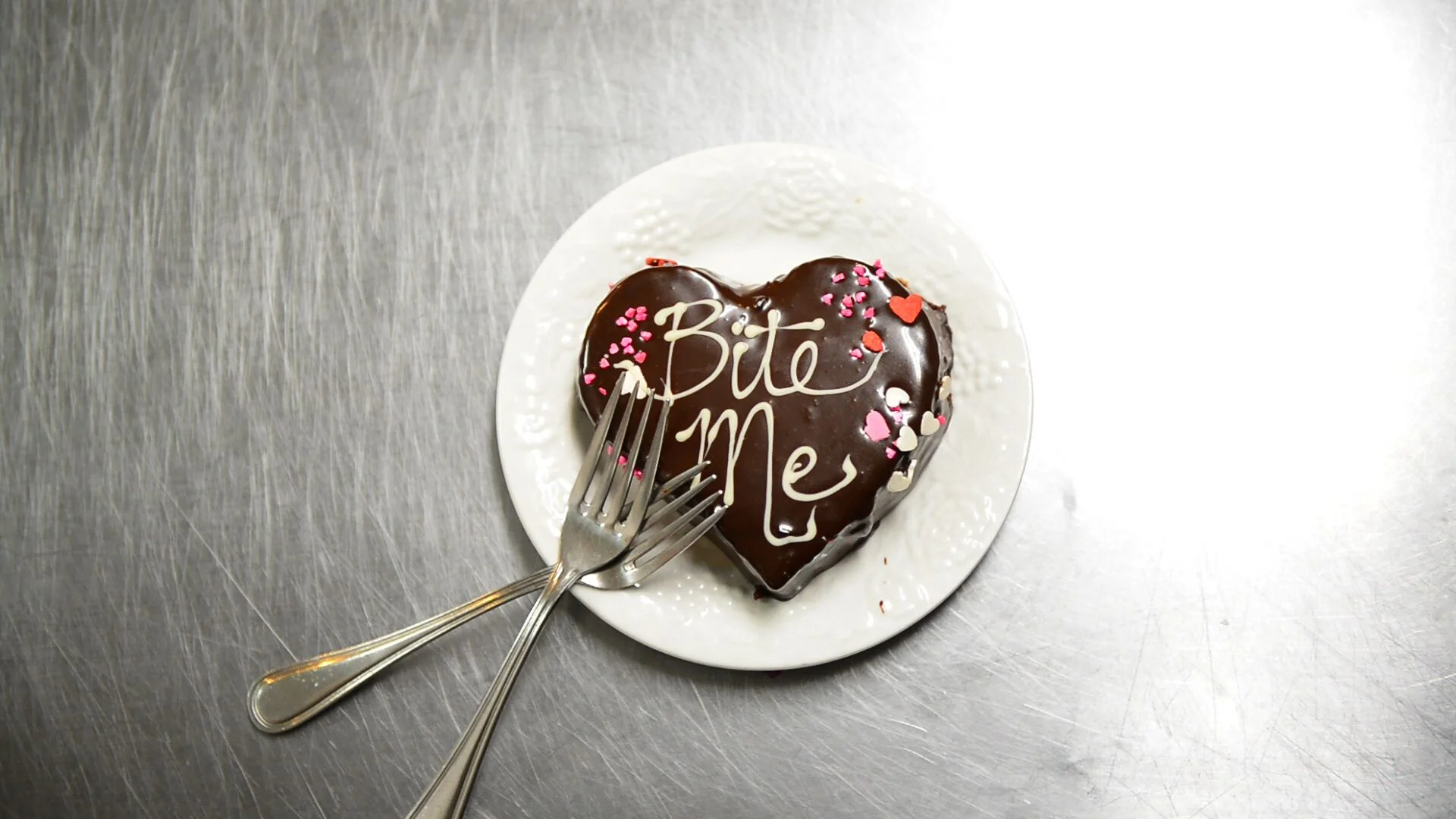Valentines day cake 12.9.17.jpeg