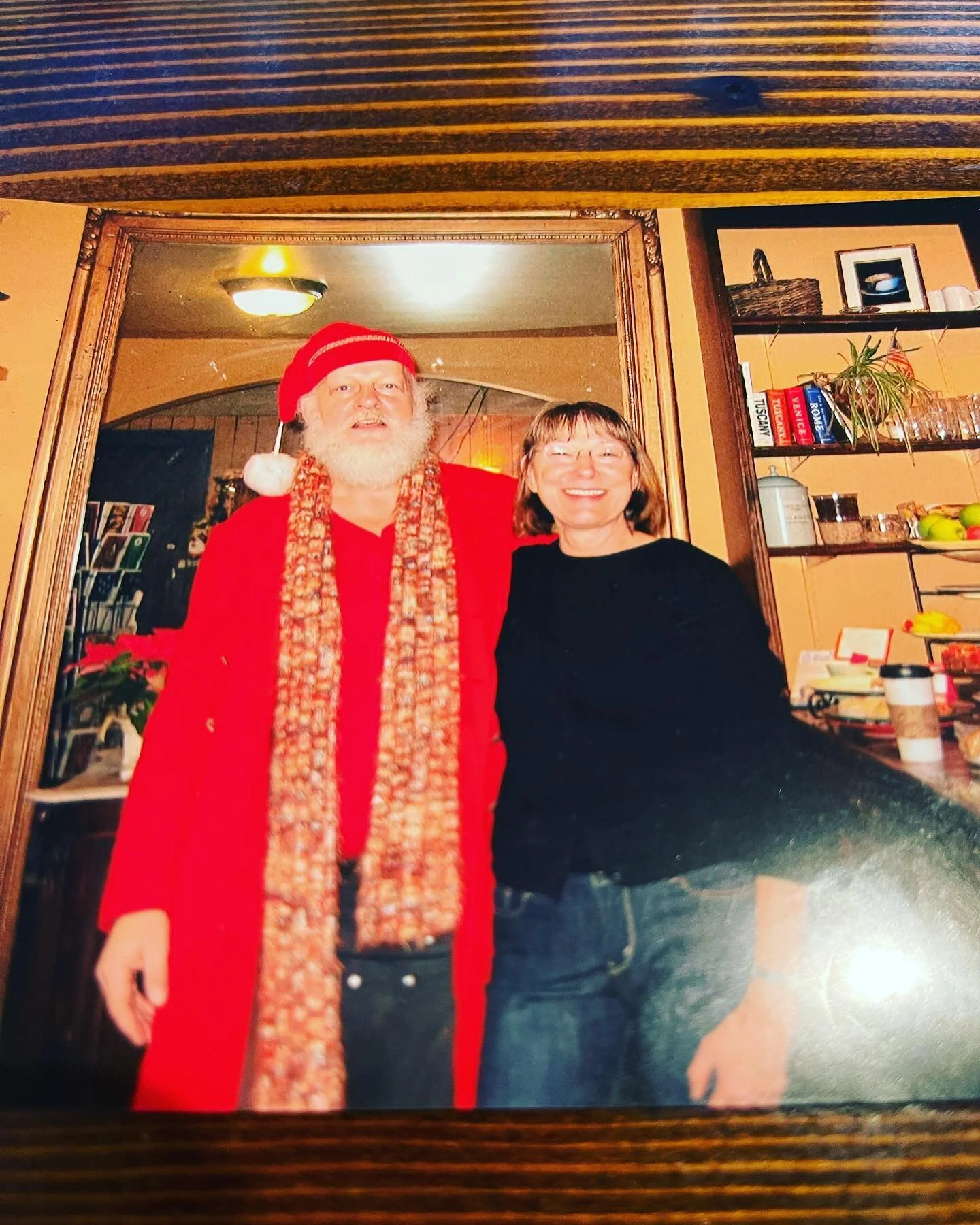Happy New Years!  Long time customer came in and brought a picture of Robin Wright who started @cafepettirosso long ago! Robin created a wonderful space for all to be welcomed and enjoy! 
.
.
.
#pettirossolovesyou #capitolhillseattle #seattlerestaura