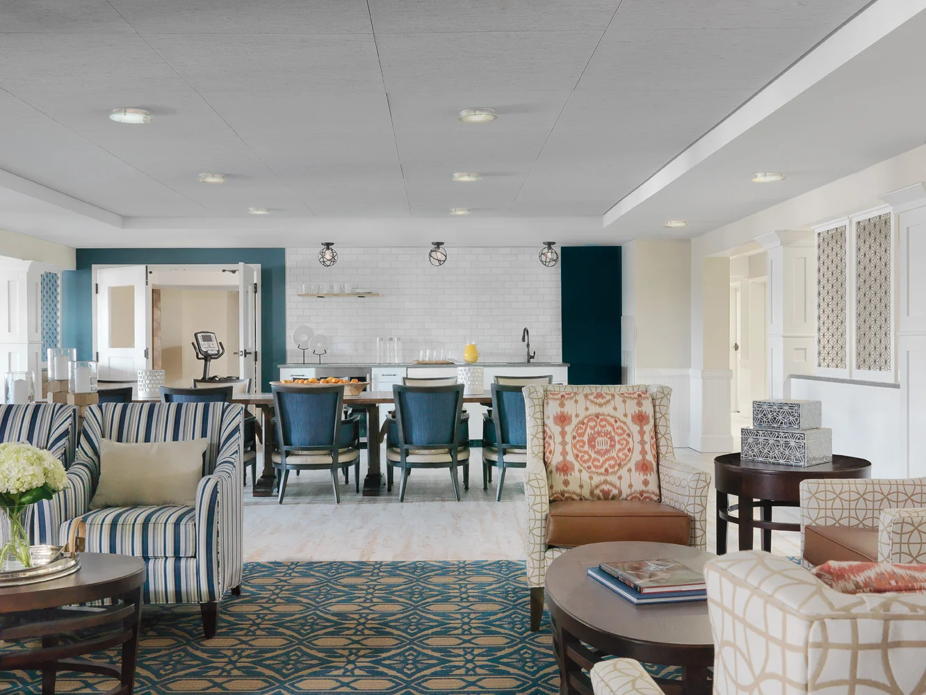 4th-floor-living-to-dining.jpg