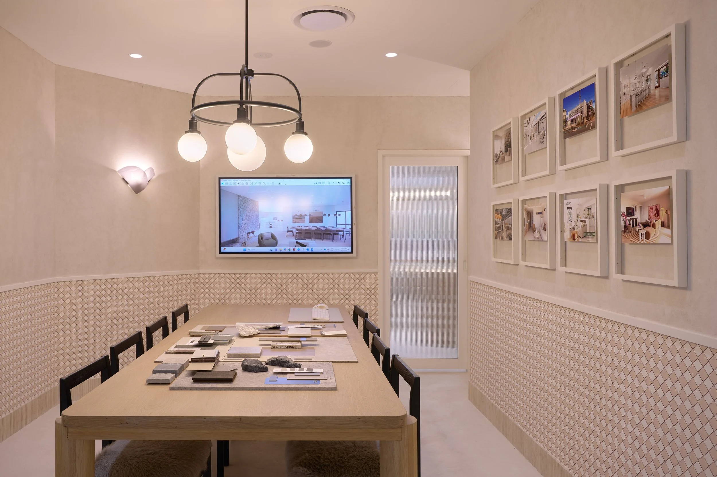MorrisonStudios_BoardRoom_LR_022.jpg