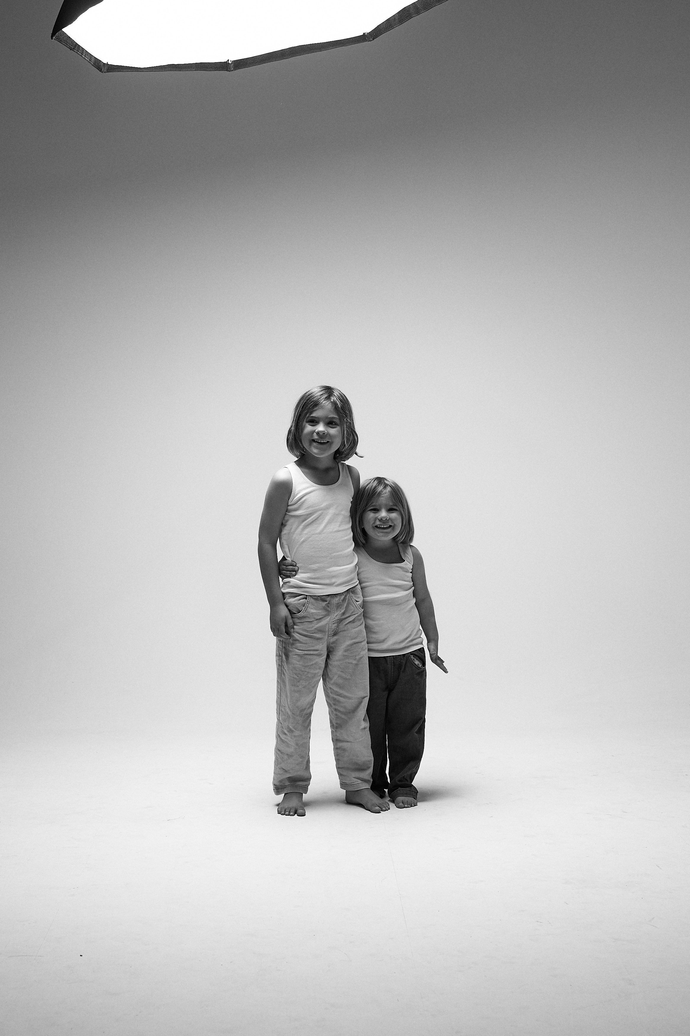 Danica_Maternity_Studio_2026_500234_LR_044.jpg