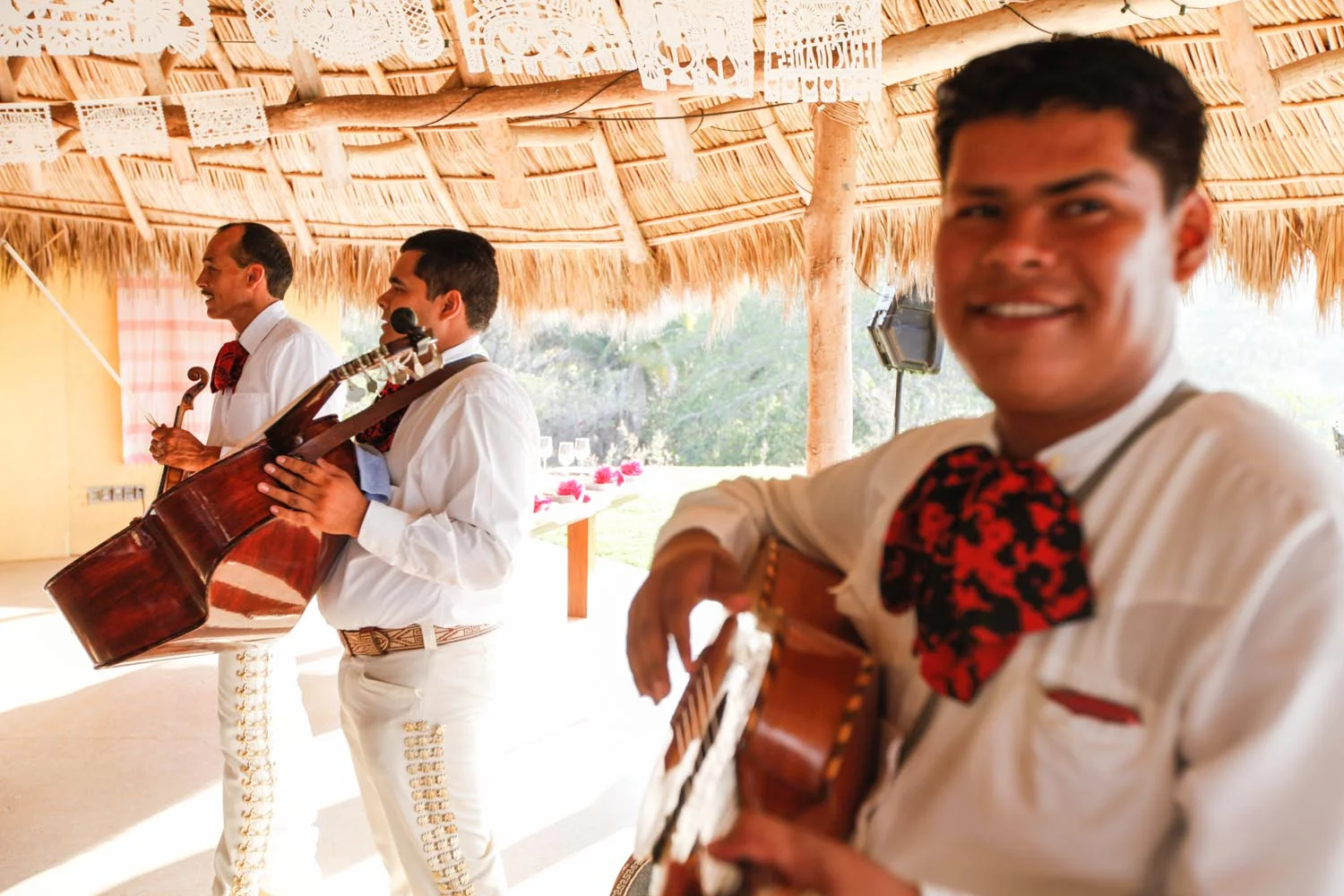  Mariachis 