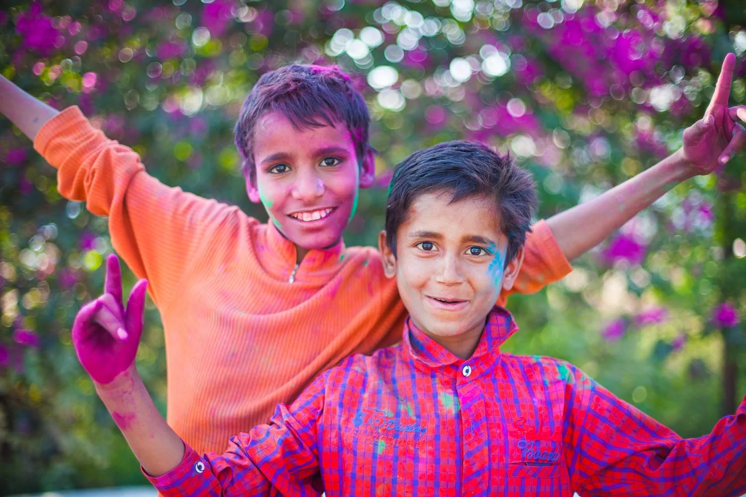  Two boys can hardly wait to play Holi, so they start a day early: Jaipur, Rajasthan 