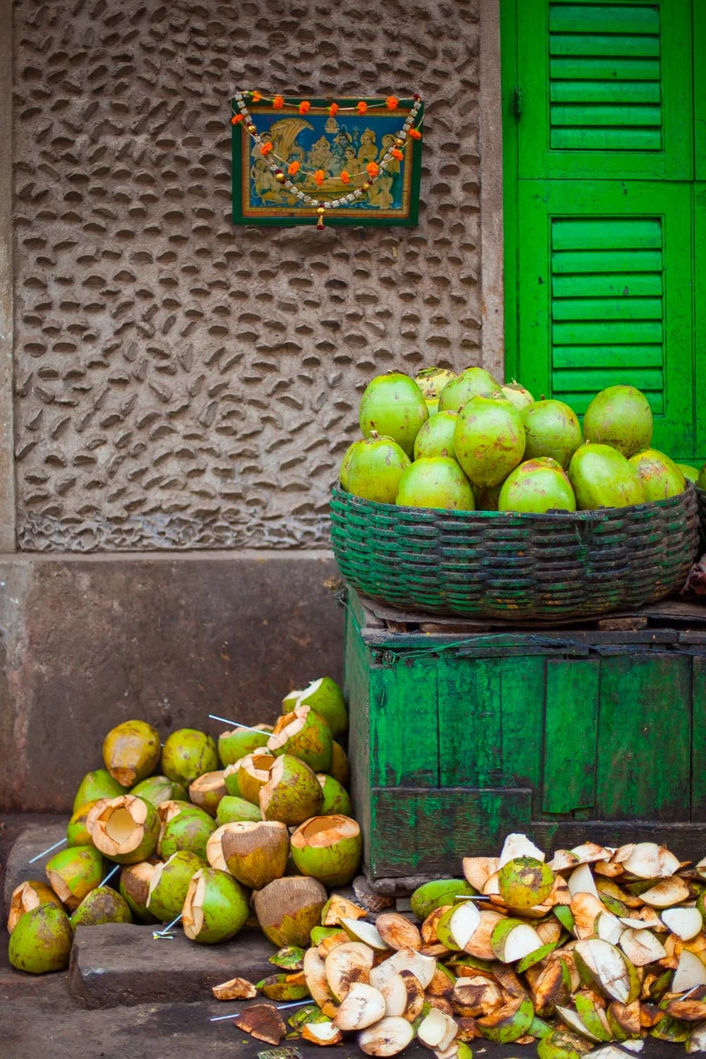  Coconuts: Kolkata, West Bengal 