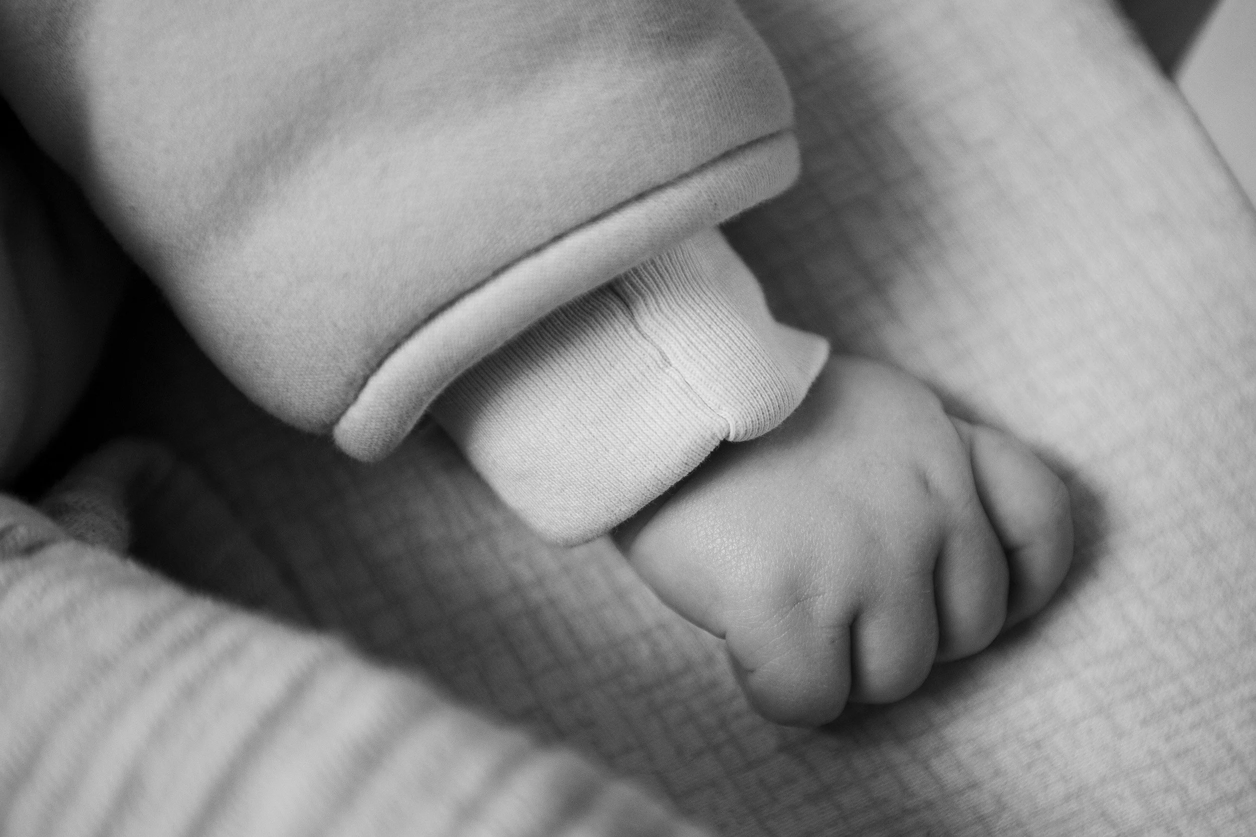 Postpartum_Jessie_BW-7889.jpg