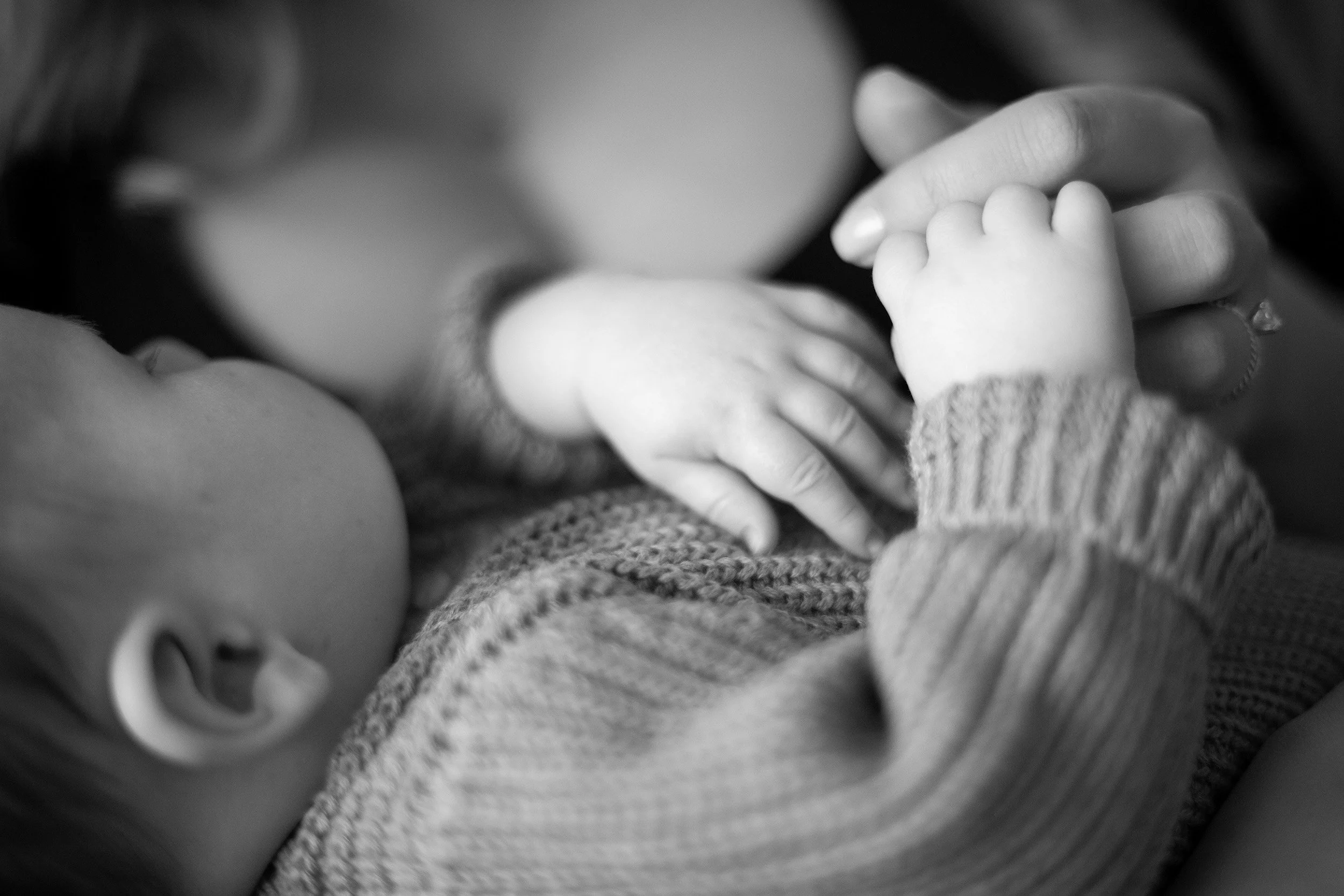 Postpartum_KatieBW-8019.jpg