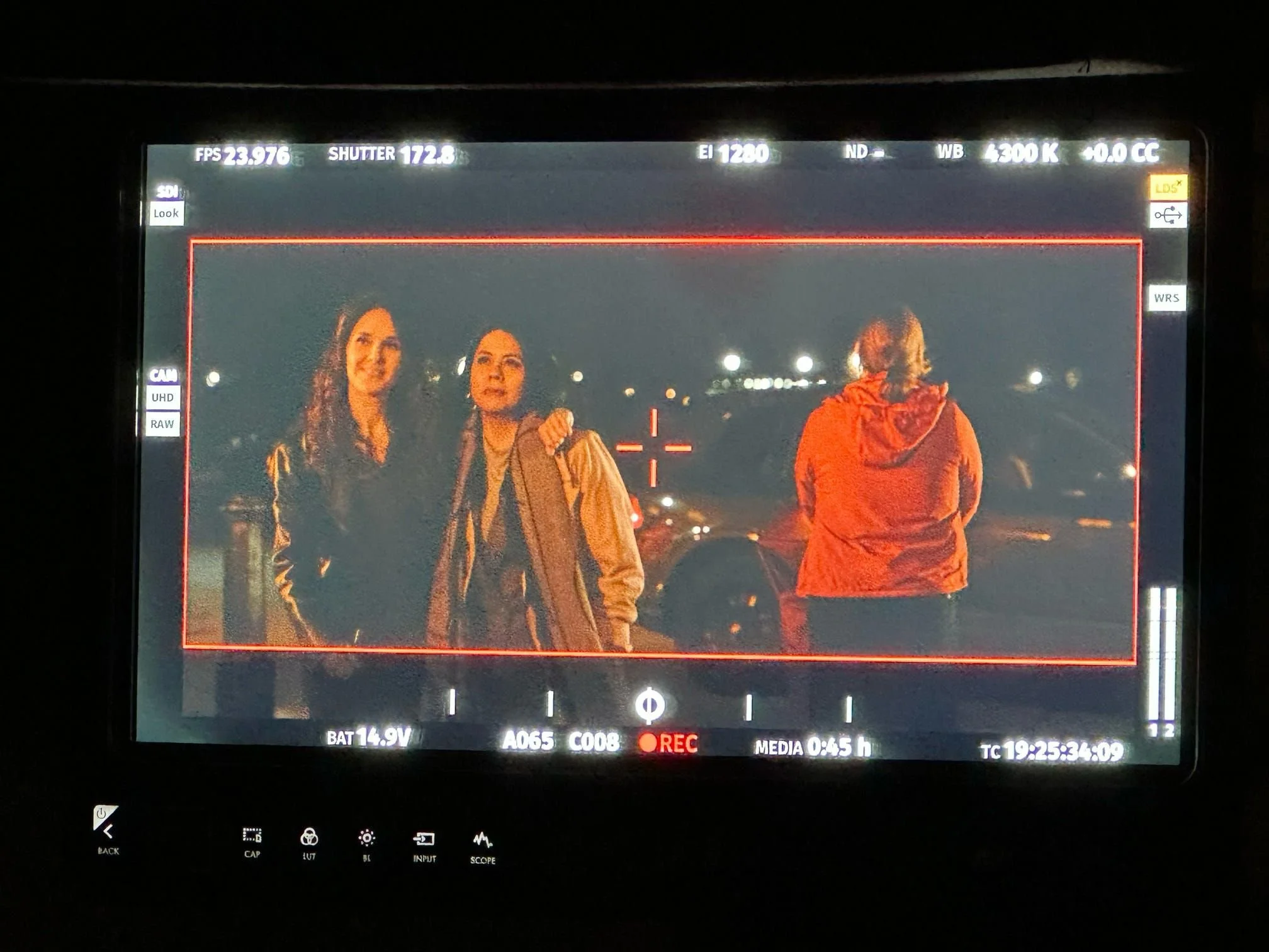 Shanley Caswell and Satomi Hofmann on the set of Death on the Brandywine © Death on the Brandywine 